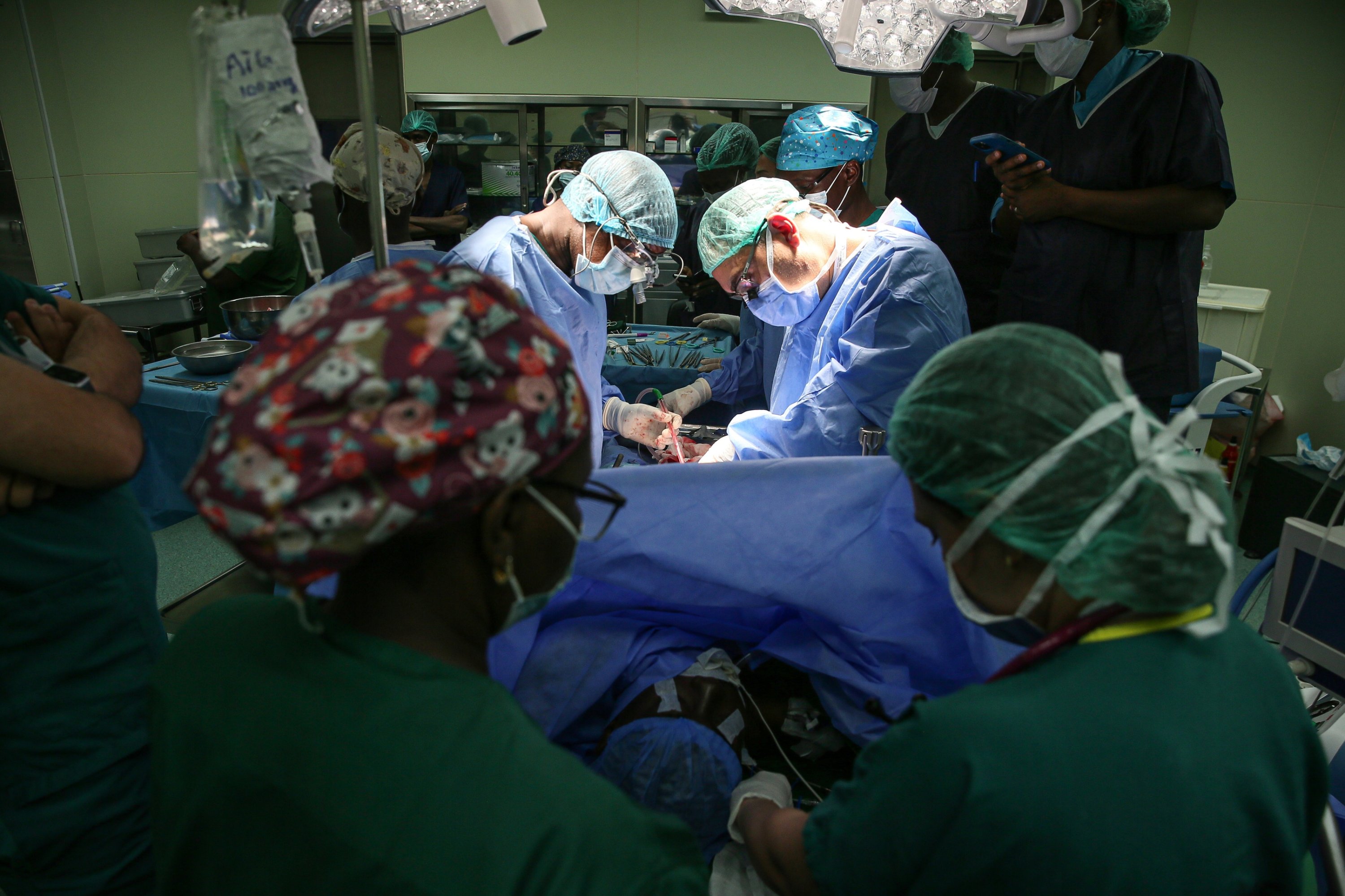 Turkish doctors perform kidney transplant in Burkina Faso