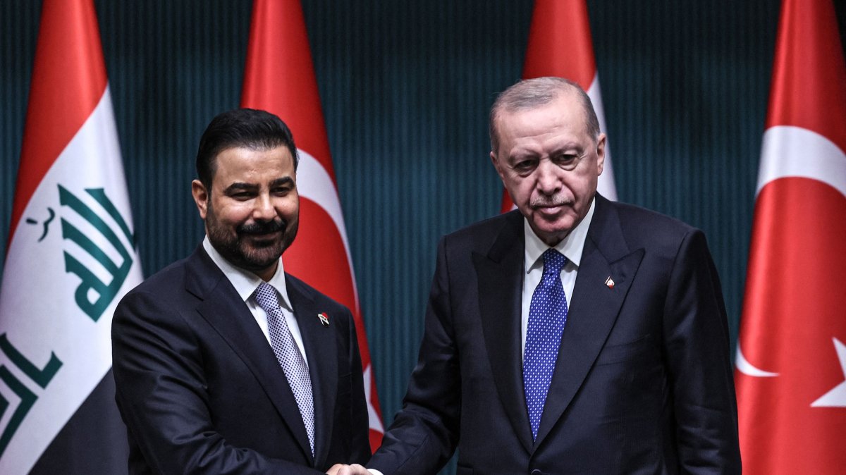 President Recep Tayyip Erdogan (R) shakes hands with Iraqi Prime Minister Ali al-Zaydi after a joint press conference at the Presidential Complex, Ankara, Türkiye, July 28, 2026. (AFP Photo)