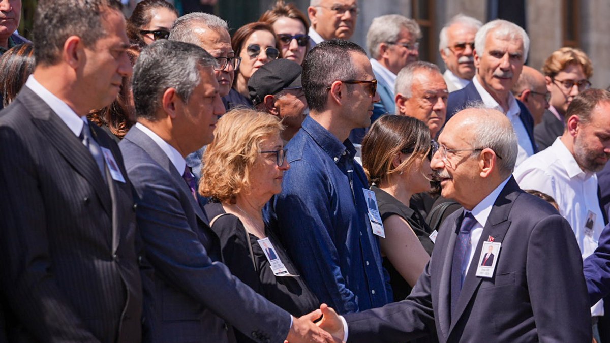 CHP chair Kemal Kılıçdaroğlu (R) shakes hands with Özgür Özel during a funeral, Ankara, Türkiye, June 25, 2026. (AA Photo)