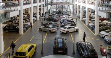 A view of a car sales store in the Esenyurt district of Istanbul, Türkiye, Dec. 19, 2024. (Shutterstock Photo)