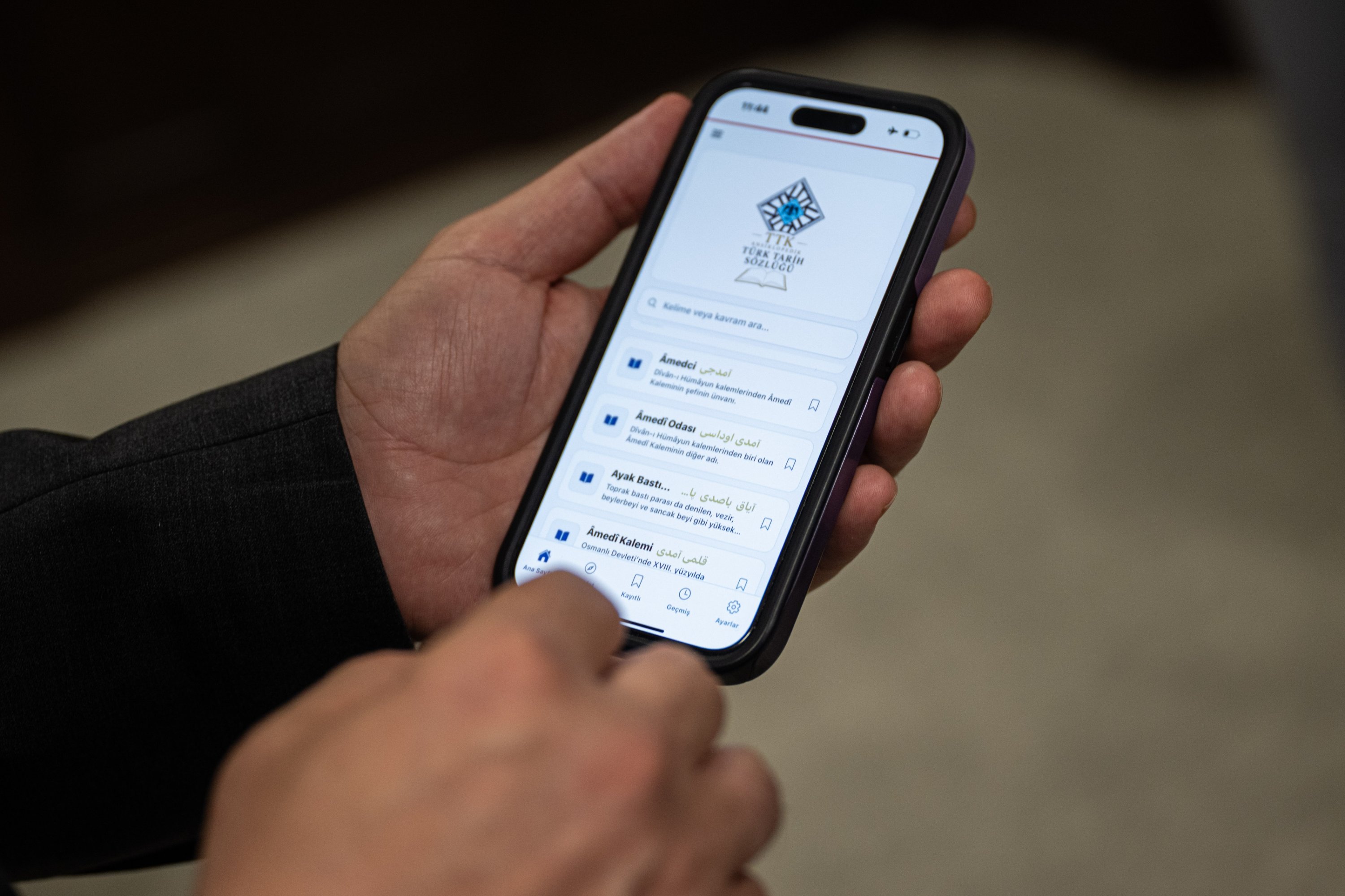Turkish Historical Society releases mobile history dictionary