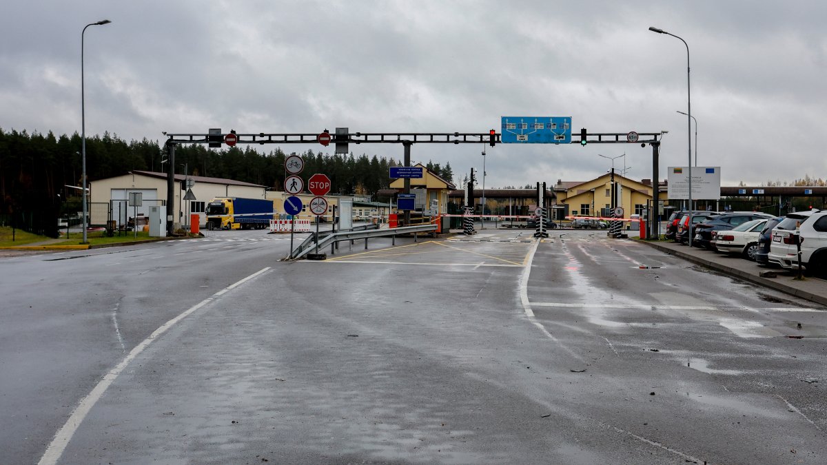 The Lithuania-Belarus border crossing near Salcininkai, south-eastern Lithuania, Oct. 28, 2025. (AFP File Photo)