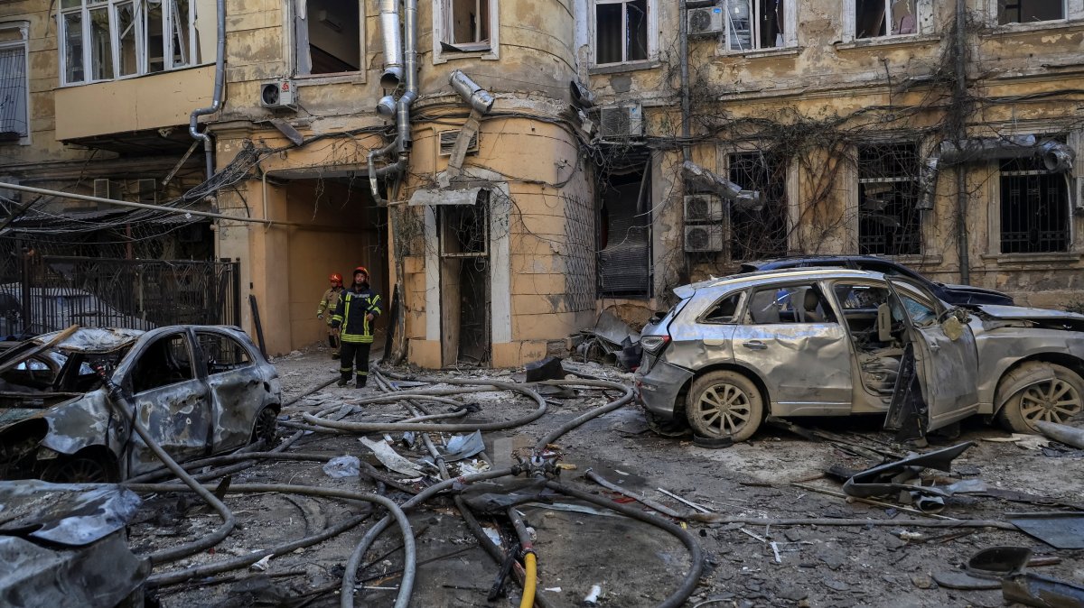 Rescuers work at a site of apartment buildings damaged during a Russian missile and drone strike, in Odesa, Ukraine, Aug. 9, 2026. (Reuters Photo)