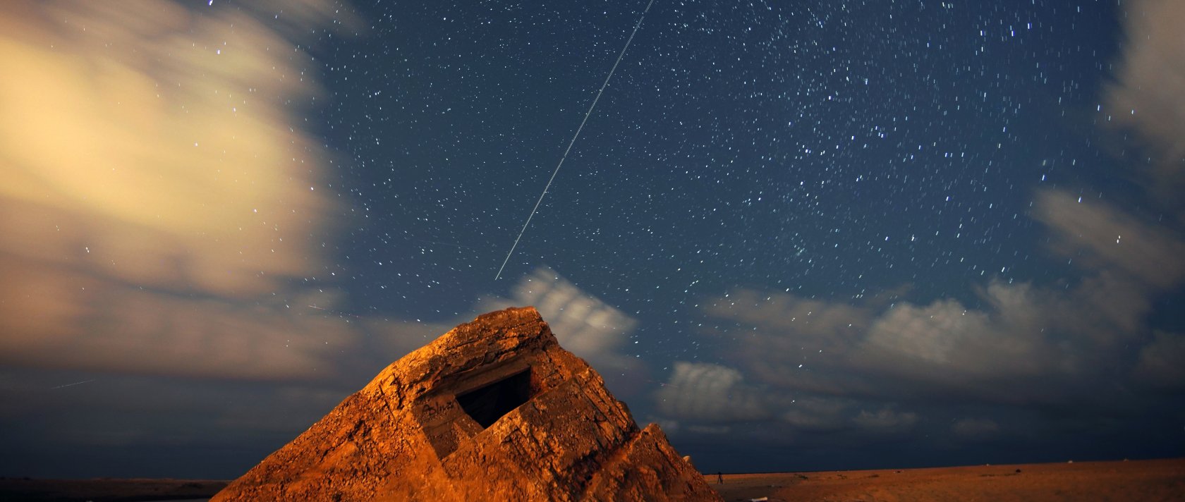 The Perseid meteor shower is observed in Istanbul, Türkiye, Aug. 12, 2024. (Getty Images Photo)