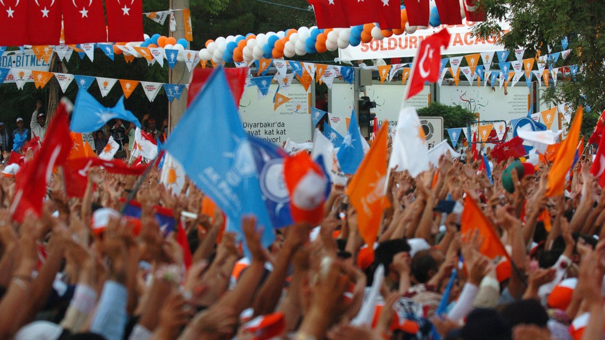 Turkish nation’s ‘servant’ AK Party set to celebrate anniversary