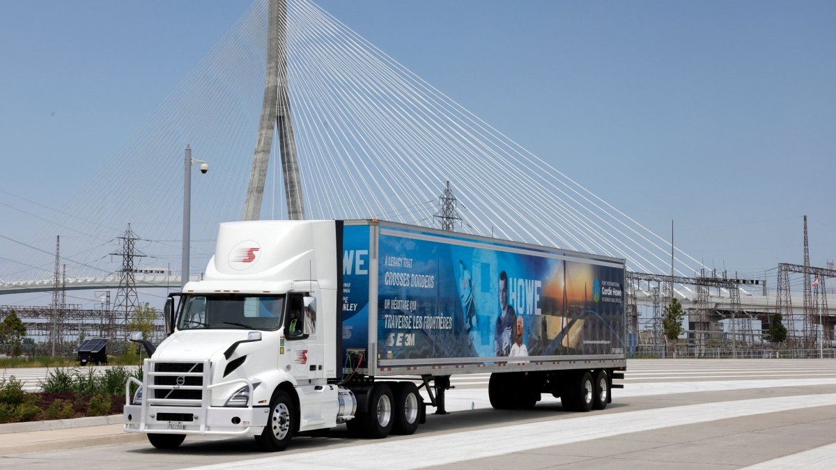 A truck drives on the Gordie Howe International Bridge during the opening ceremony in Windsor, Ontario, July 24, 2026. (AFP Photo)