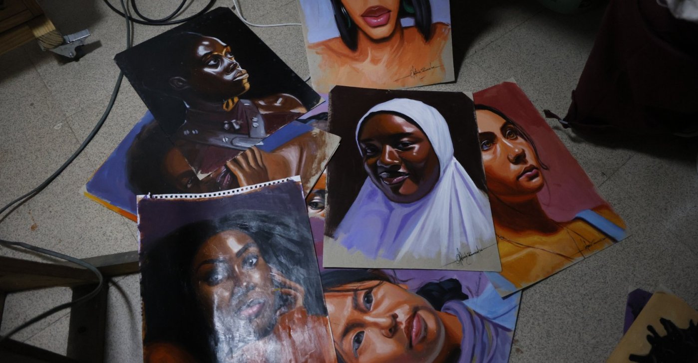 A pile of portraits made by Nigerian artist Emmanuel Olatunde, Abuja, Nigeria, Aug. 11, 2026. (AA Photo)