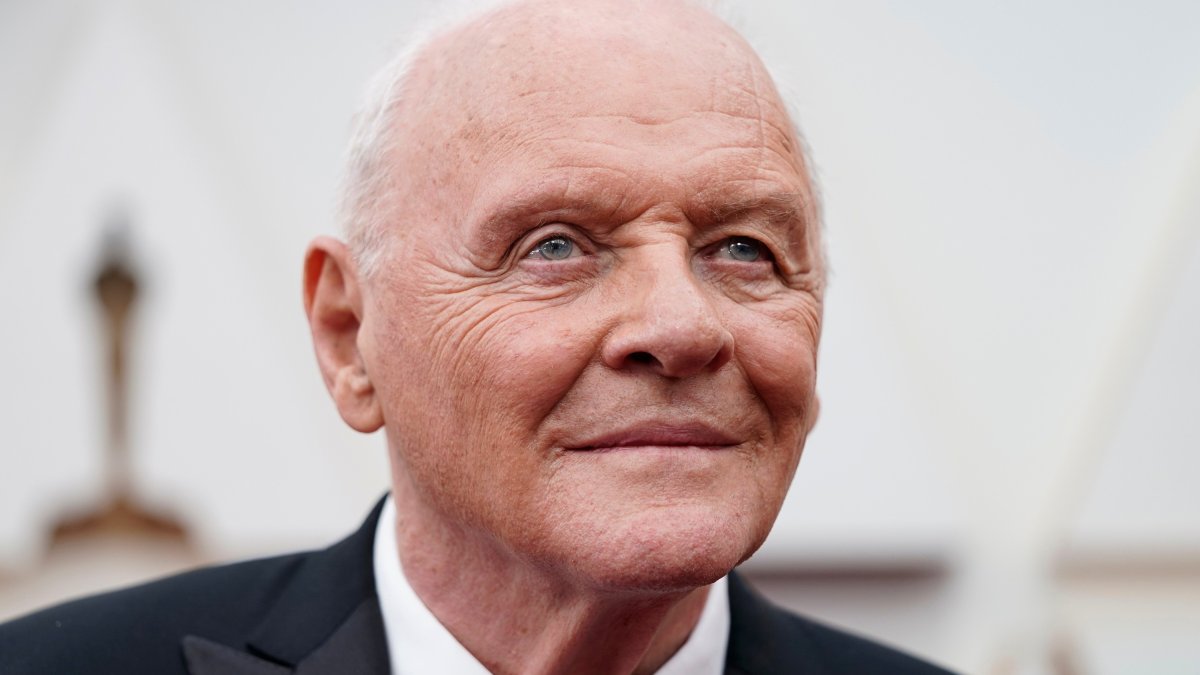 Anthony Hopkins arrives at the Oscars in Los Angeles, U.S., March 27, 2022. (AP Photo)