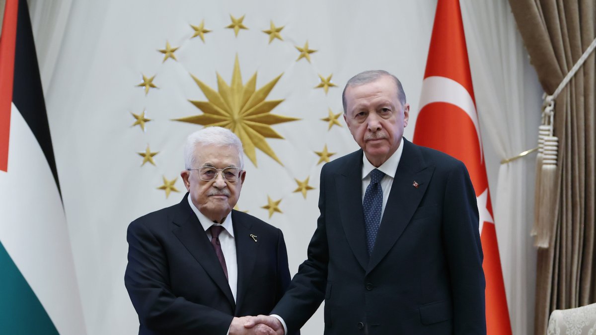 President Recep Tayyip Erdoğan and Palestinian President Mahmoud Abbas meet in Ankara, Aug. 12, 2026. (AA Photo)