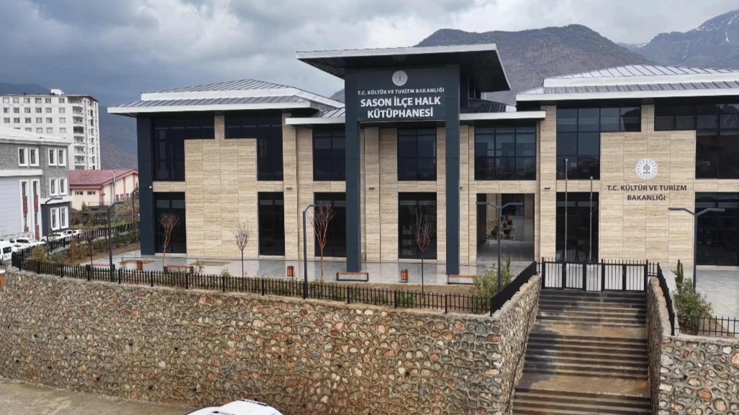 A general view of the Sason Public Library, Batman, Türkiye, Aug. 13, 2026. (DHA Photo)