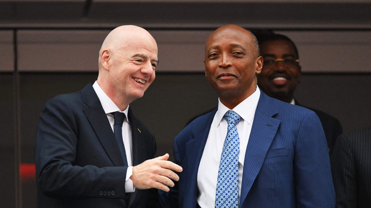 FIFA President Gianni Infantino (L) and Confederation of African Football (CAF) President Patrice Motsepe (R) talk ahead of the 2026 World Cup round of 32 football match between South Africa and Canada at the Los Angeles Stadium, Inglewood, U.S., June 28, 2026. (AFP Photo)