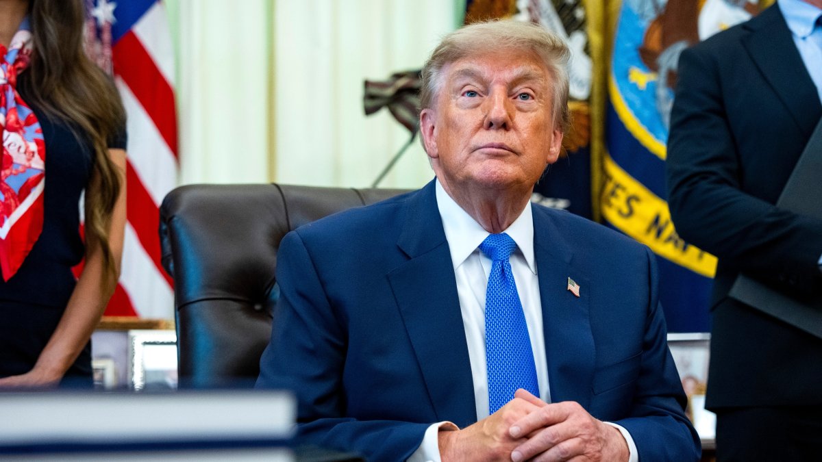 U.S. President Donald Trump speaks during the signing of an executive order reviewing childhood vaccine recommendations in the Oval Office of the White House, Washington, U.S., Aug. 10, 2026. (EPA Photo)
