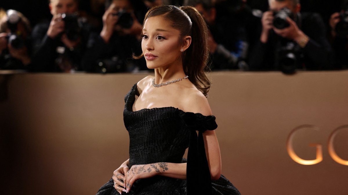 Ariana Grande poses on the red carpet at the 83rd Annual Golden Globes in Beverly Hills, California, U.S., Jan. 11, 2026. (Reuters Photo)