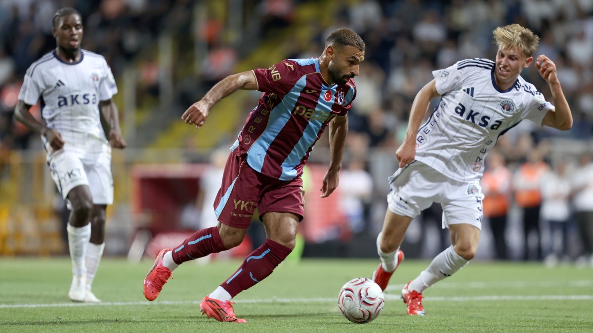Trabzonspor's Muhammed Salah attempts to go past a Kasımpaşa player during their Turkish Süper Lig match in Istanbul, Türkiye, Aug. 15, 2026. (AA Photo)