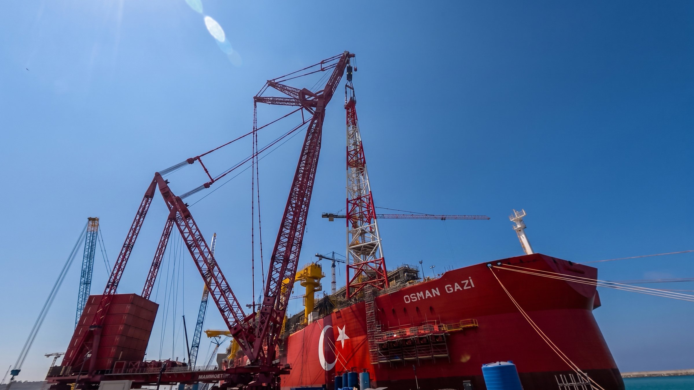 The Osman Gazi floating platform to be deployed in the Sakarya Gas Field is seen in this photo released on Aug. 11, 2026. (DHA Photo)