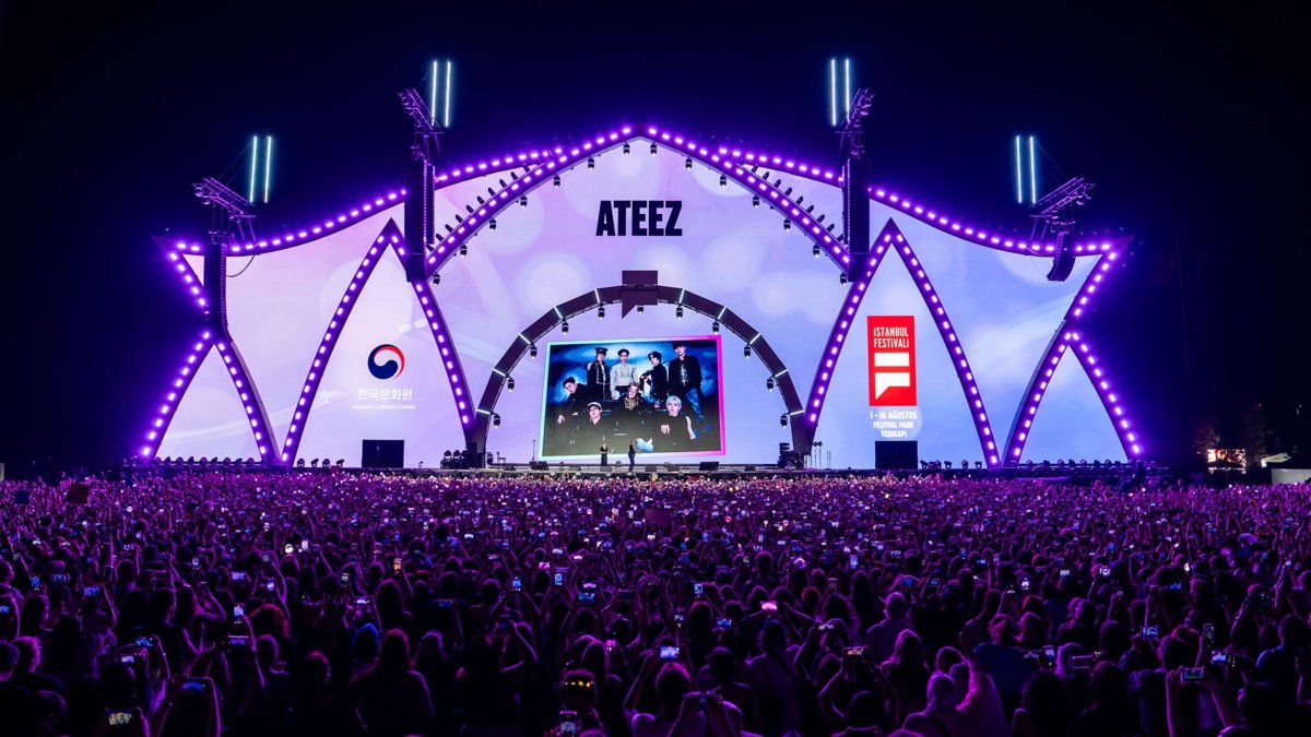 The South Korean boy band ATEEZ takes the stage at the Istanbul Festival, Istanbul, Türkiye, Aug. 15, 2026. (AA Photo)