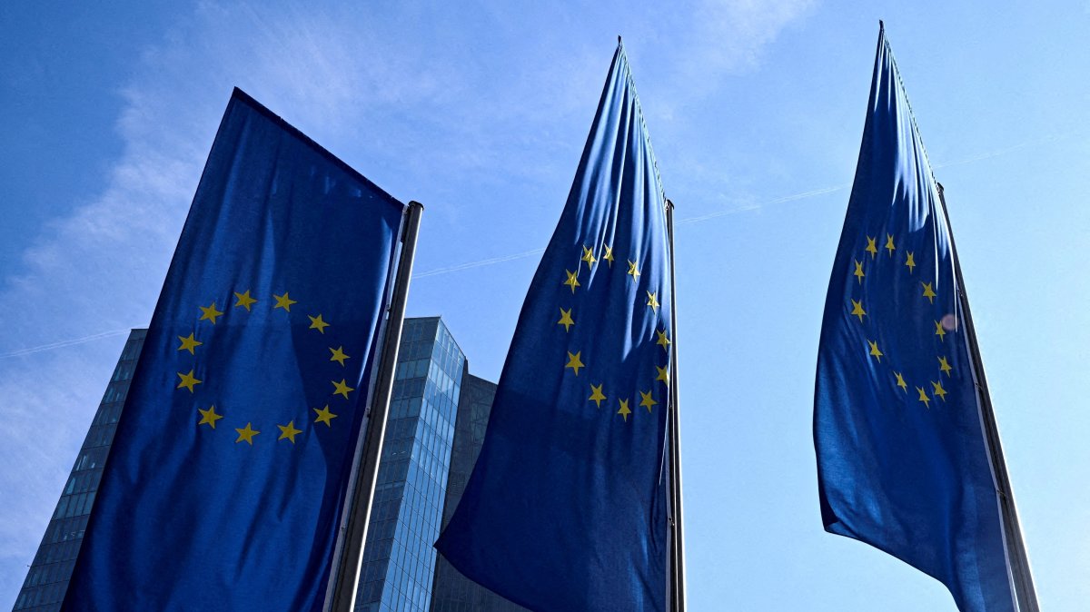European Union flags flutter outside the European Central Bank (ECB) headquarters in Frankfurt, Germany, March 19, 2026. (Reuters Photo)