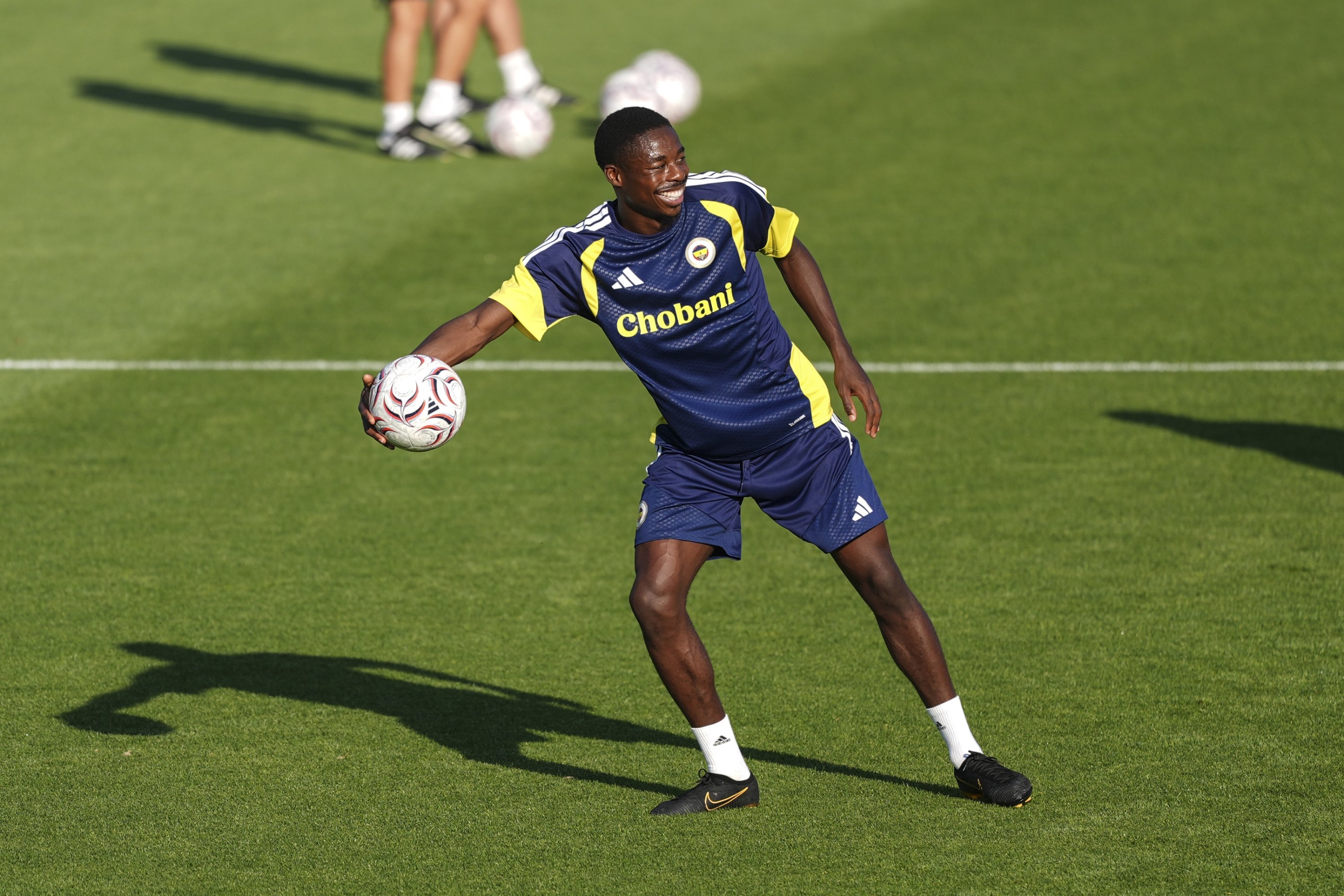 Musaba set to join Norwich on season-long loan from Fenerbahçe