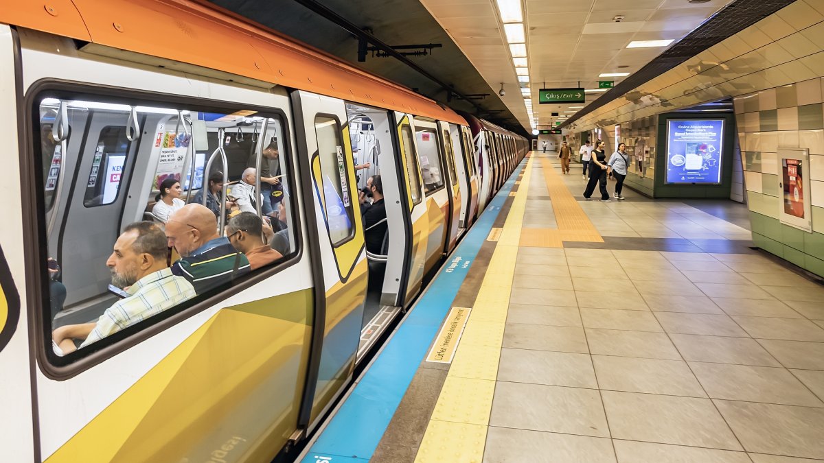 Passengers sit inside a train on the M4 metro line, Istanbul, Türkiye, Sept. 23, 2024. (Shutterstock Photo)