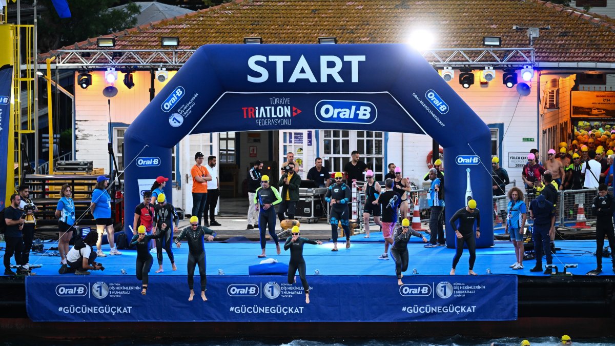 Athletes at the starting line of the 6th Istanbul Bosphorus Triathlon, Istanbul, Türkiye, Aug. 16, 2026. (AA Photo)