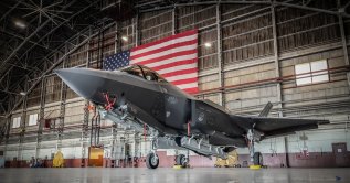 An F-35 stealth fighter is photographed in San Antonio, Texas, U.S., Oct. 17, 2023. (Shutterstock Photo)
