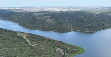 An aerial view of Alibey Dam showing water storage levels within the reservoir's basin, Istanbul, Türkiye, April 11, 2026. (AA Photo)