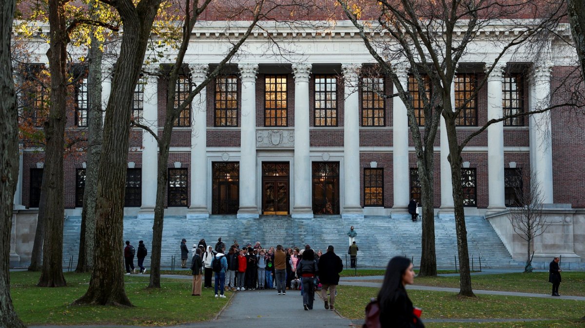 FILE PHOTO: Students walk past Widener Library at Harvard University in Cambridge, Massachusetts, U.S., Nov. 19, 2025. (Reuters Photo)