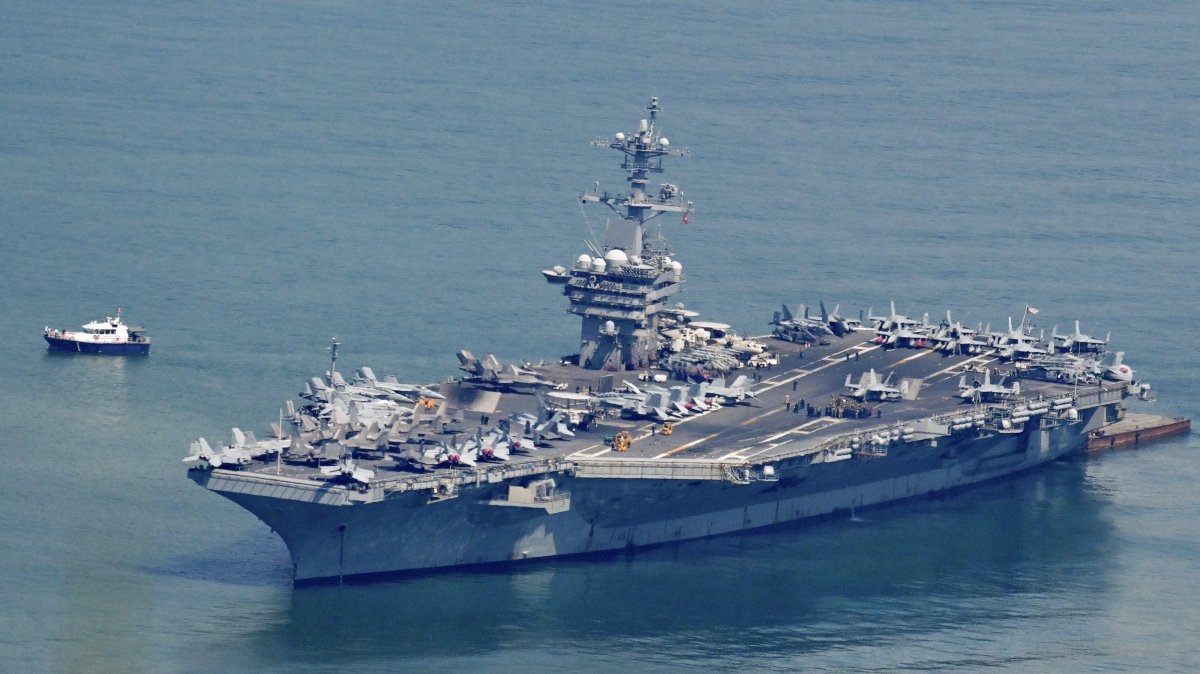 The USS George Washington arrives at the port in Da Nang, Vietnam, July 30, 2026. (AFP Photo)