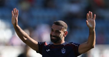 Trabzonspor's Mohamed Salah during the warm-up before the Süper Lig match against Kasımpaşa at Recep Tayyip Erdoğan Stadium, Istanbul, Türkiye, Aug. 15, 2026. (Reuters Photo)