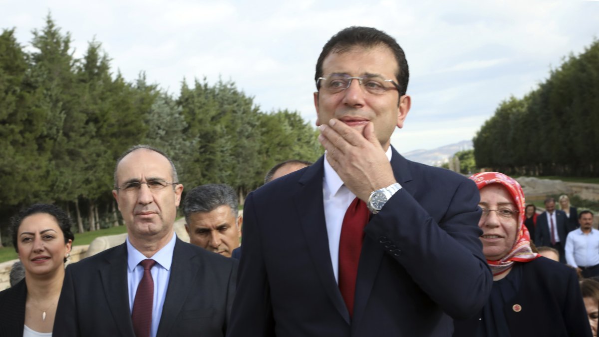 Ekrem Imamoğlu, jailed former mayor of Istanbul, and his colleagues visit the mausoleum of Mustafa Kemal Atatürk, Ankara, Türkiye, July 12, 2019. (AP Photo)