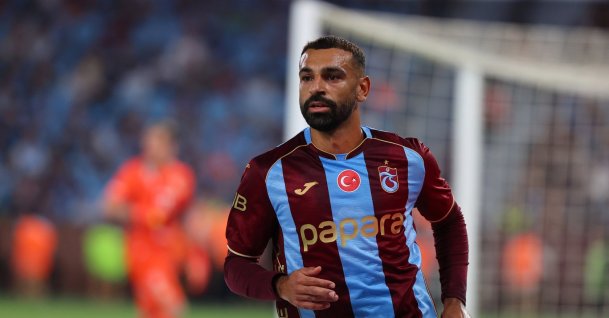 Trabzonspor's Mohamed Salah in action during the UEFA Europa League play-off match against Ferencvaros at Papara Park, Trabzon, Türkiye, Aug. 20, 2026. (AA Photo)