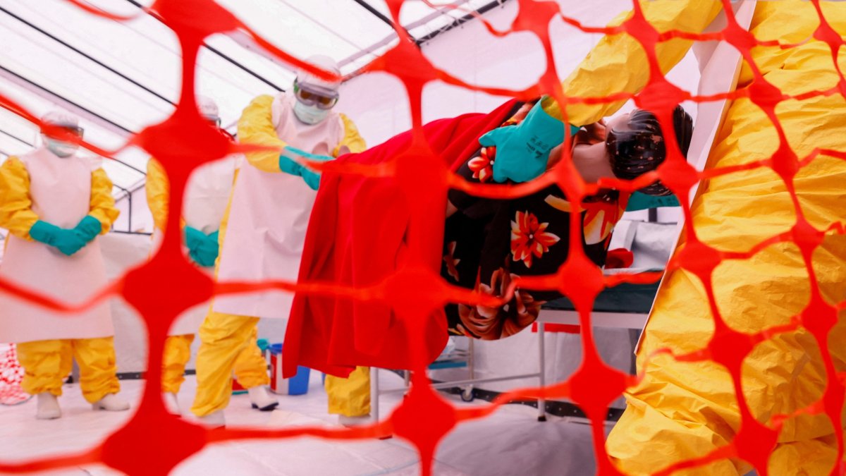 Health workers wearing Personal Protective Equipment (PPE) attend a training by Medecins Sans Frontieres (MSF) for personnel preparing to reinforce regional Ebola response capacity in the Democratic Republic of Congo amid an outbreak of the Bundibugyo strain, at an Ebola simulation treatment center set up by MSF in Kajiado County, Nairobi, Kenya, Aug. 5, 2026. (Reuters Photo)