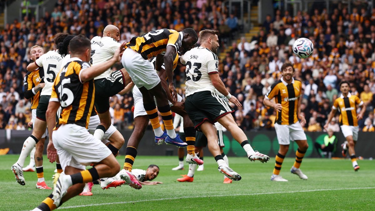 Hull City's Nobel Mendy scores during the Premier League match against Manchester United at MKM Stadium, Hull, U.K., Aug. 22, 2026. (Reuters Photo)