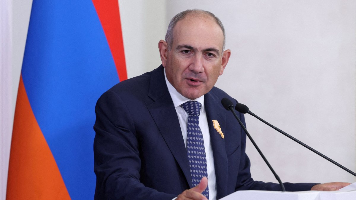 Armenian Prime Minister Nikol Pashinyan makes a statement during a meeting with European Commission President Ursula von der Leyen in Yerevan, Armenia, July 2, 2026. (Reuters Photo)