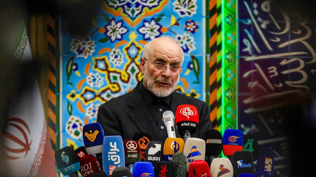 Iran's Parliament Speaker Mohammad Bagher Ghalibaf gives a press conference at Imam Hassan al-Mujtaba Mosque in Iraq's central holy shrine city of Karbala, Aug. 20, 2026.  (AFP Photo)
