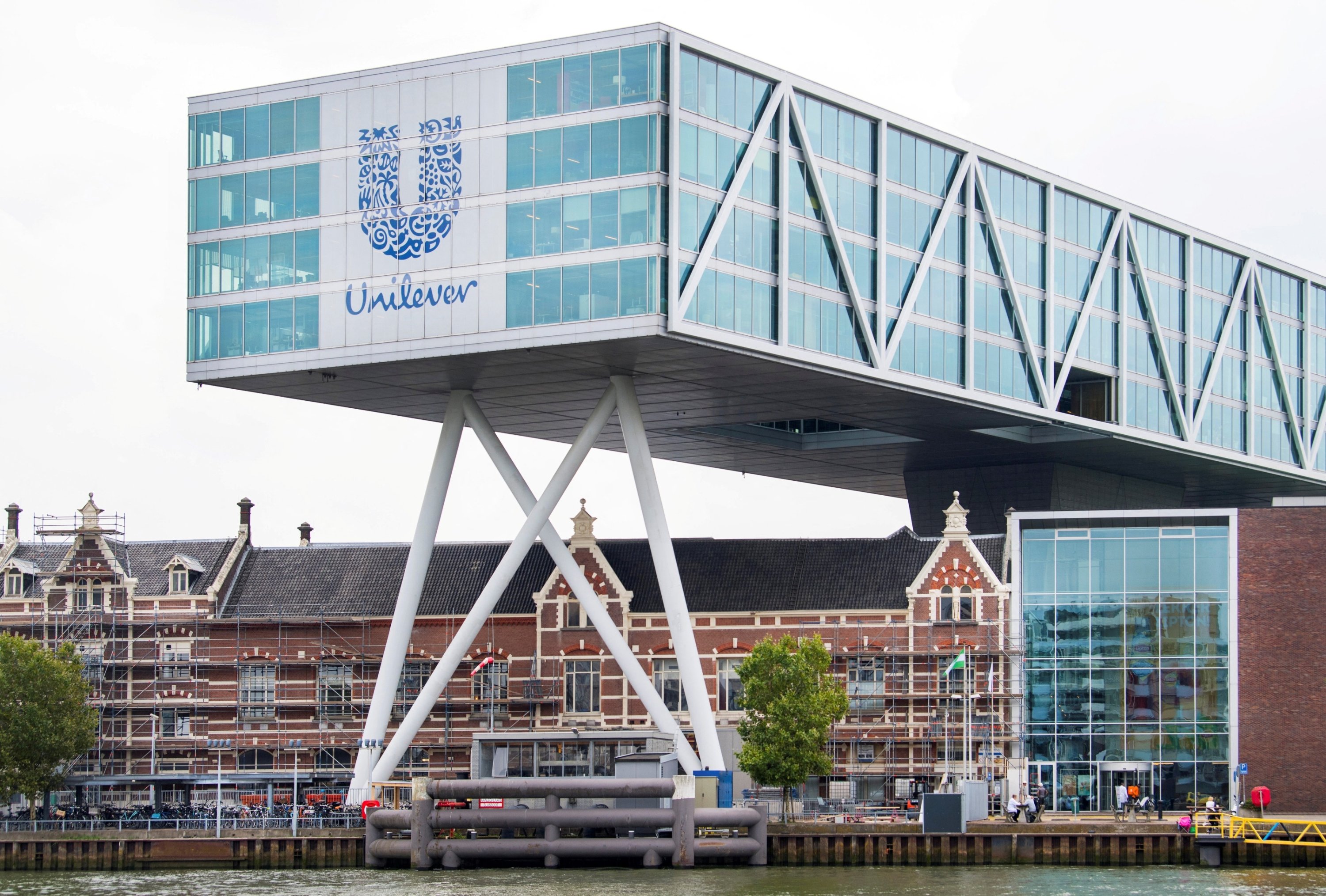 Death of consumer giant?: Unilever bets shedding assets may help