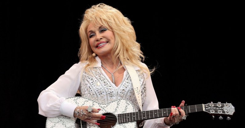 American country music star Dolly Parton performs on the Pyramid Stage at Worthy Farm in Somerset during the Glastonbury Festival, June 29, 2014. (Reuters File Photo)