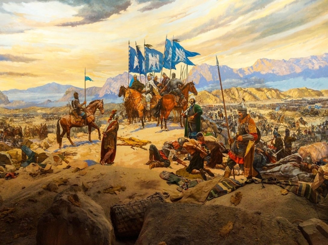 A panoramic painting depicting the Battle of Manzikert, painted by Alexander M. Samsonov in 2009, Istanbul Military Museum, Istanbul, Türkiye, May 16, 2024. (Shutterstock Photo)