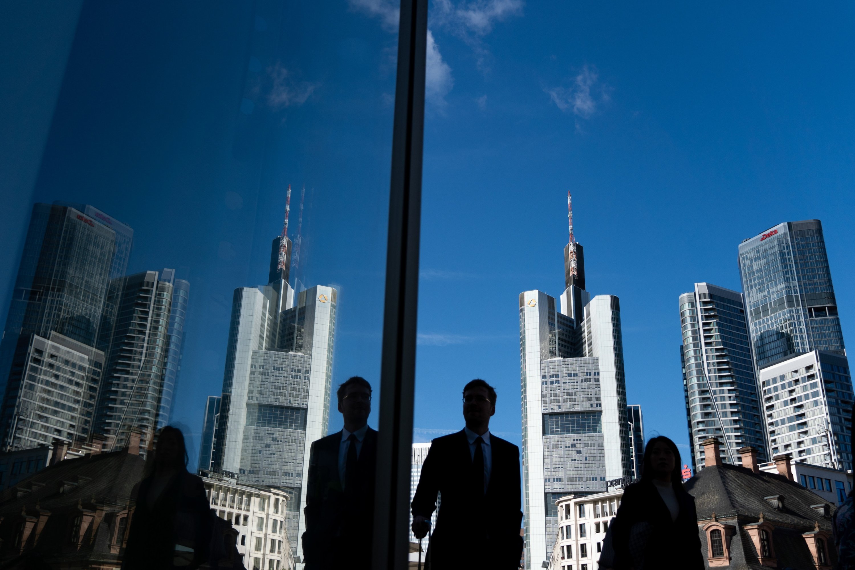 UniCredit’s CEO invited by Germany’s finance chief for meeting