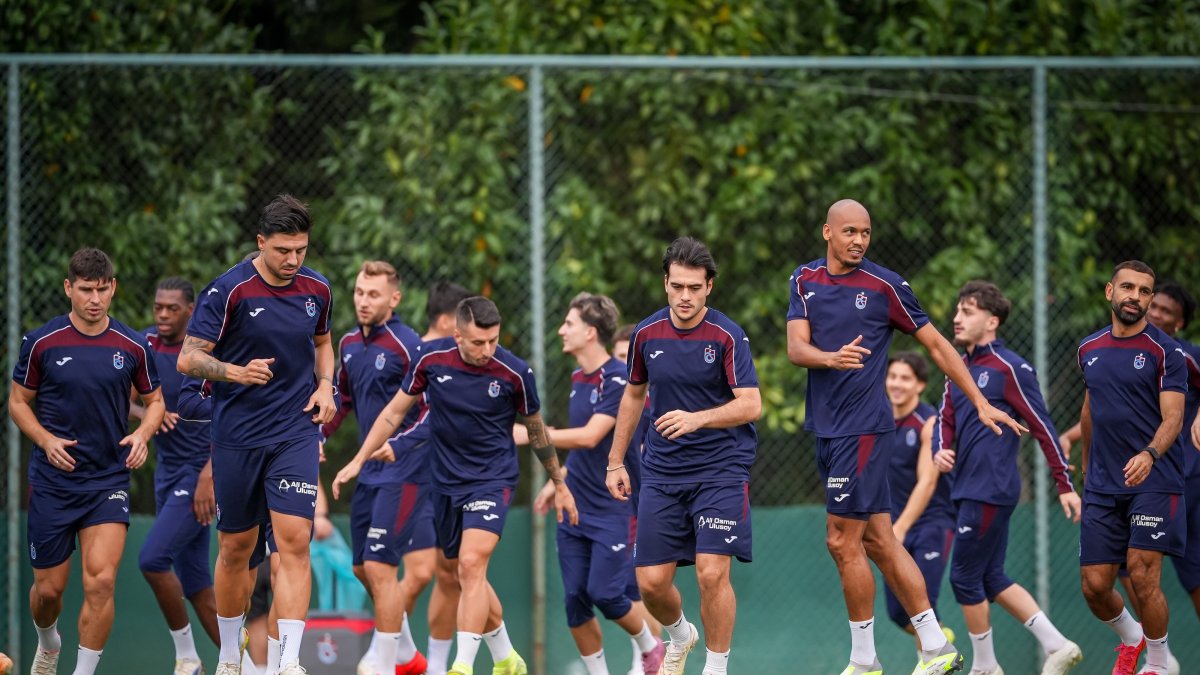 Trabzonspor players train ahead of the UEFA Europa League playoff match against Ferencvaros, Trabzon, Türkiye, Aug. 25, 2026. (AA Photo)