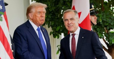 U.S. President Donald Trump welcomes Canada's Prime Minister Mark Carney at the White House in Washington, D.C., U.S., Oct. 7, 2025. (Reuters Photo)