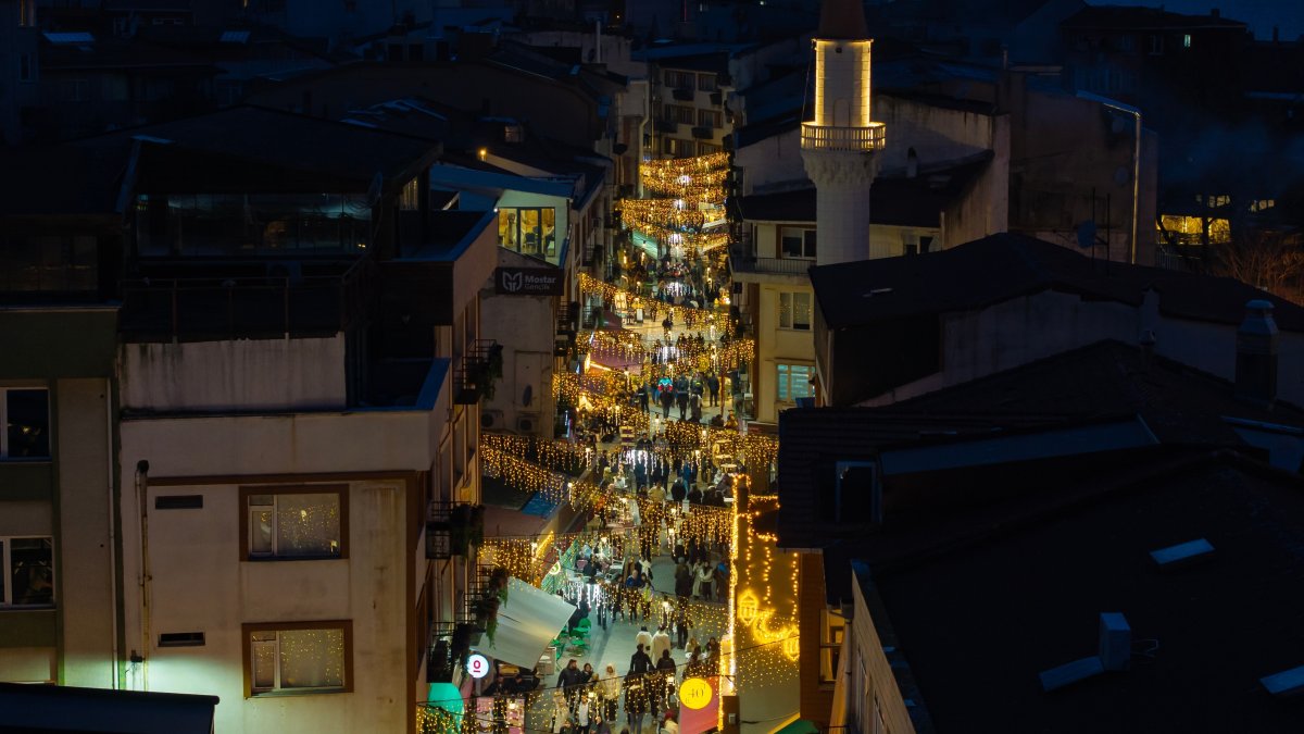 An aerial view of Üsküdar Gastronomy street, Istanbul, Türkiye, March 2, 2025 (Shutterstock Photo)