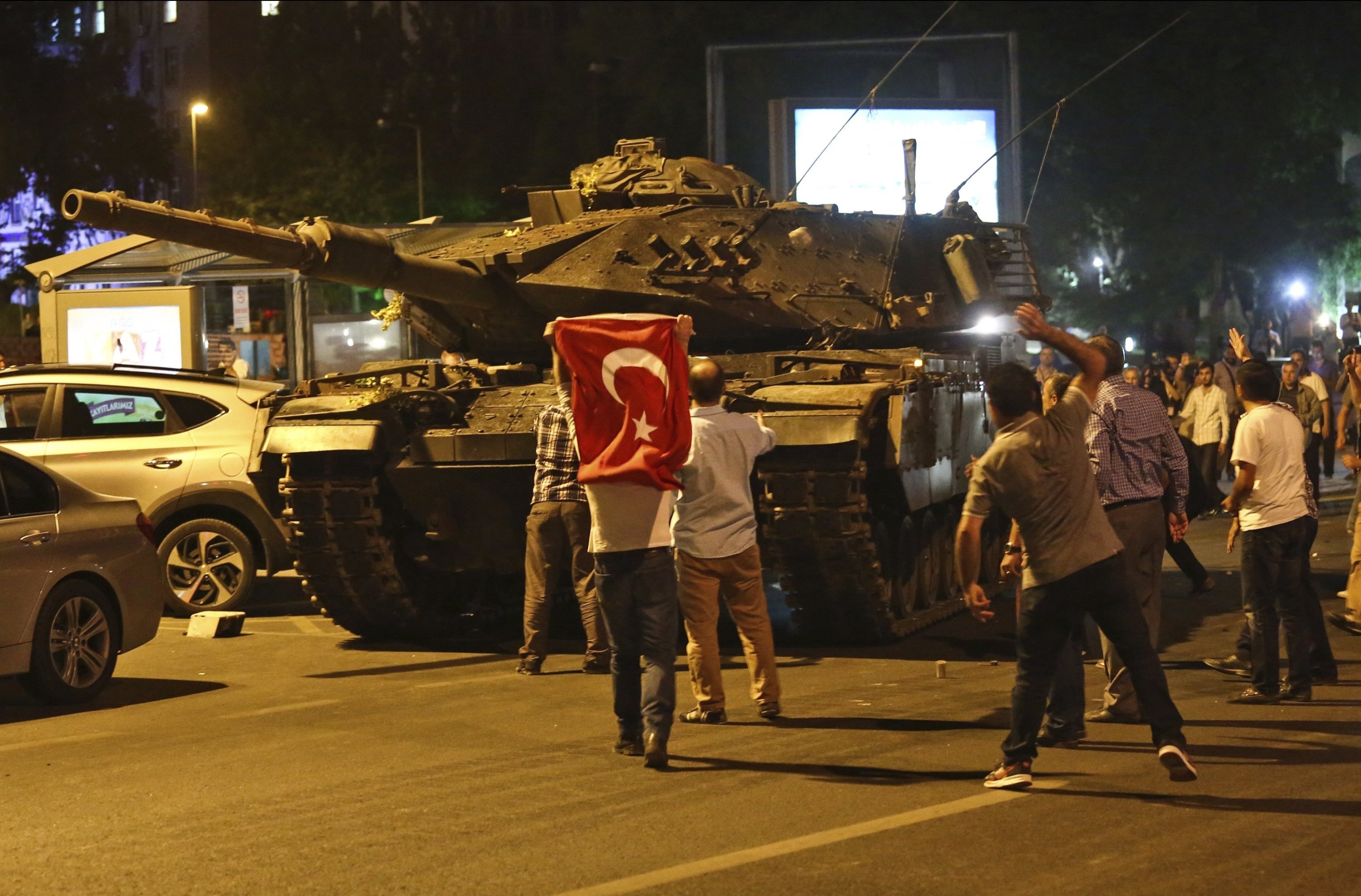 T&uuml;rkiye detains 2 in FET&Ouml; probe as minister cites links in Yazıcıoğlu case