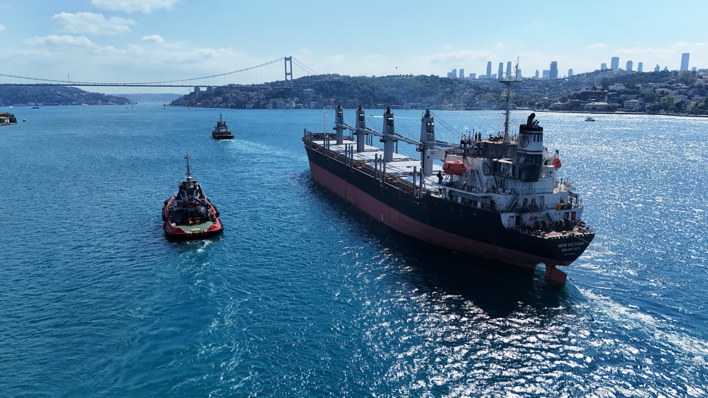 A tanker sails in the Bosporus, Istanbul, Türkiye, Aug. 17, 2026. (IHA Photo)
