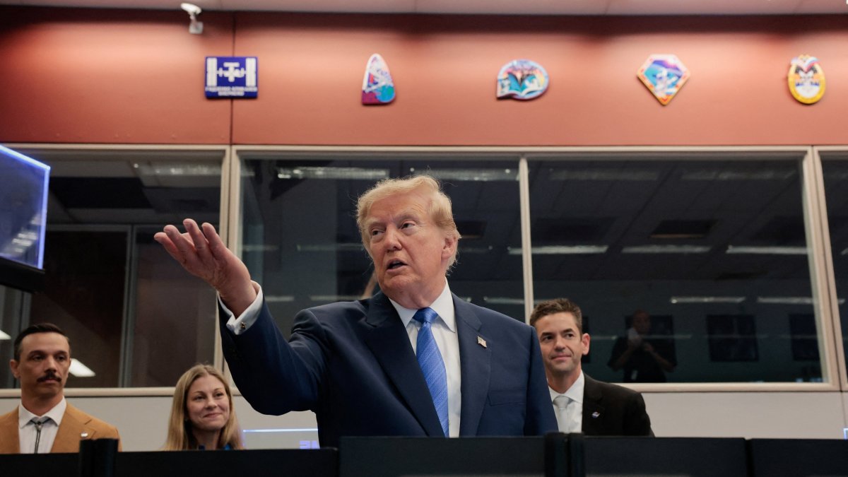 U.S. President Donald Trump speaks during a visit at NASA Mission Control Center in Houston, Texas, U.S., Aug. 28, 2026. (Reuters Photo)