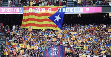 Supporters wave Catalan flags during the La Liga match between FC Barcelona and Athletic Club Bilbao at Camp Nou Stadium, Barcelona, Spain, Aug. 27, 2026. (AFP Photo)