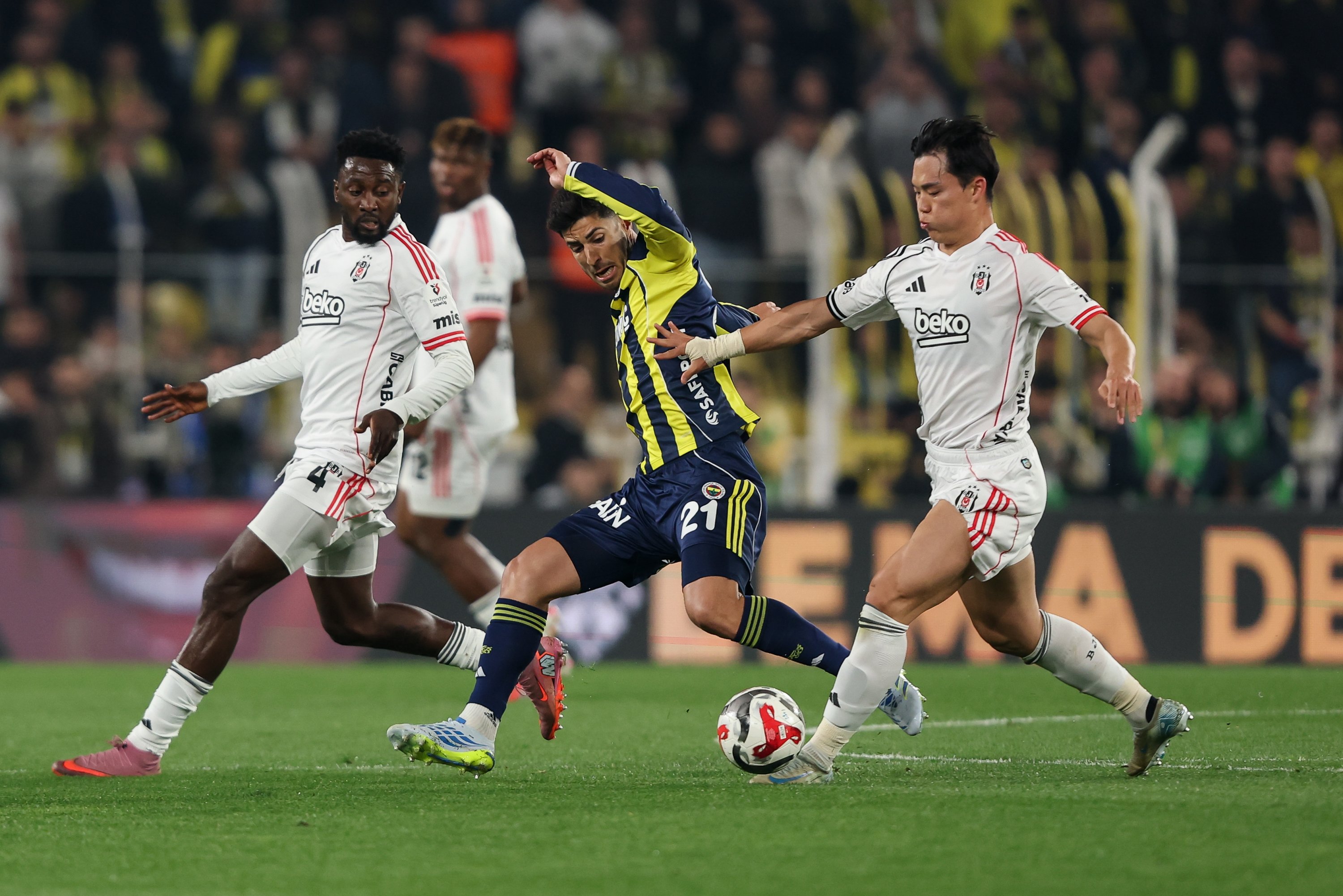 Fenerbahçe-Beşiktaş Süper Lig derby set for Sept. 5