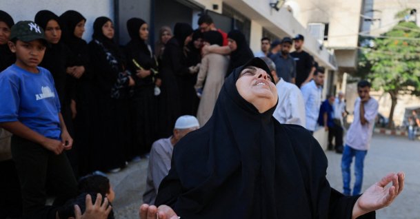 A mourner reacts during the funeral of Palestinians who were killed in Israeli strikes, according to medics, Gaza City, Palestine, Aug. 26, 2026. (Reuters Photo)