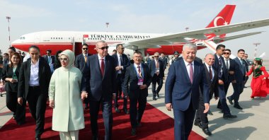 President Recep Tayyip Erdoğan is welcomed by Kyrgyz Prime Minister Adylbek Kasymaliev, Bishkek, Kyrgyzstan, Aug. 31, 2026. (AA Photo)