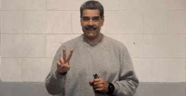 This undated photo shows former Venezuelan leader Nicolas Maduro posing for photo at a prison in New York, U.S. (Photo:Nicolas Maduro on X) 